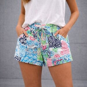Lilly Pulitzer Walsh Shorts Women 4 Multi Color Patchwork Tropical Eclectic